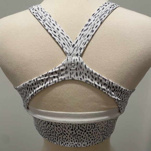 Lululemon Wrap It Up Bra Color Dottie Dash White Black/White Size 6 - Picture 9 of 12